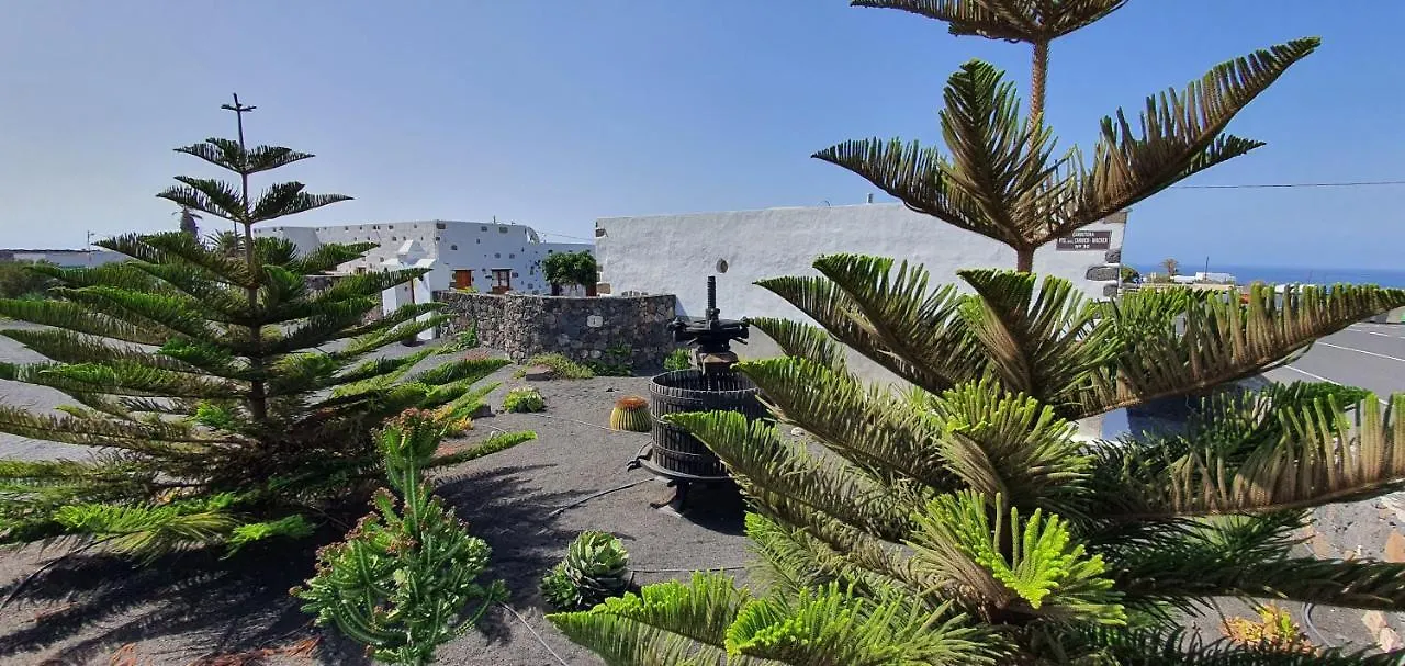 Villa Caserio Leandro I Tias